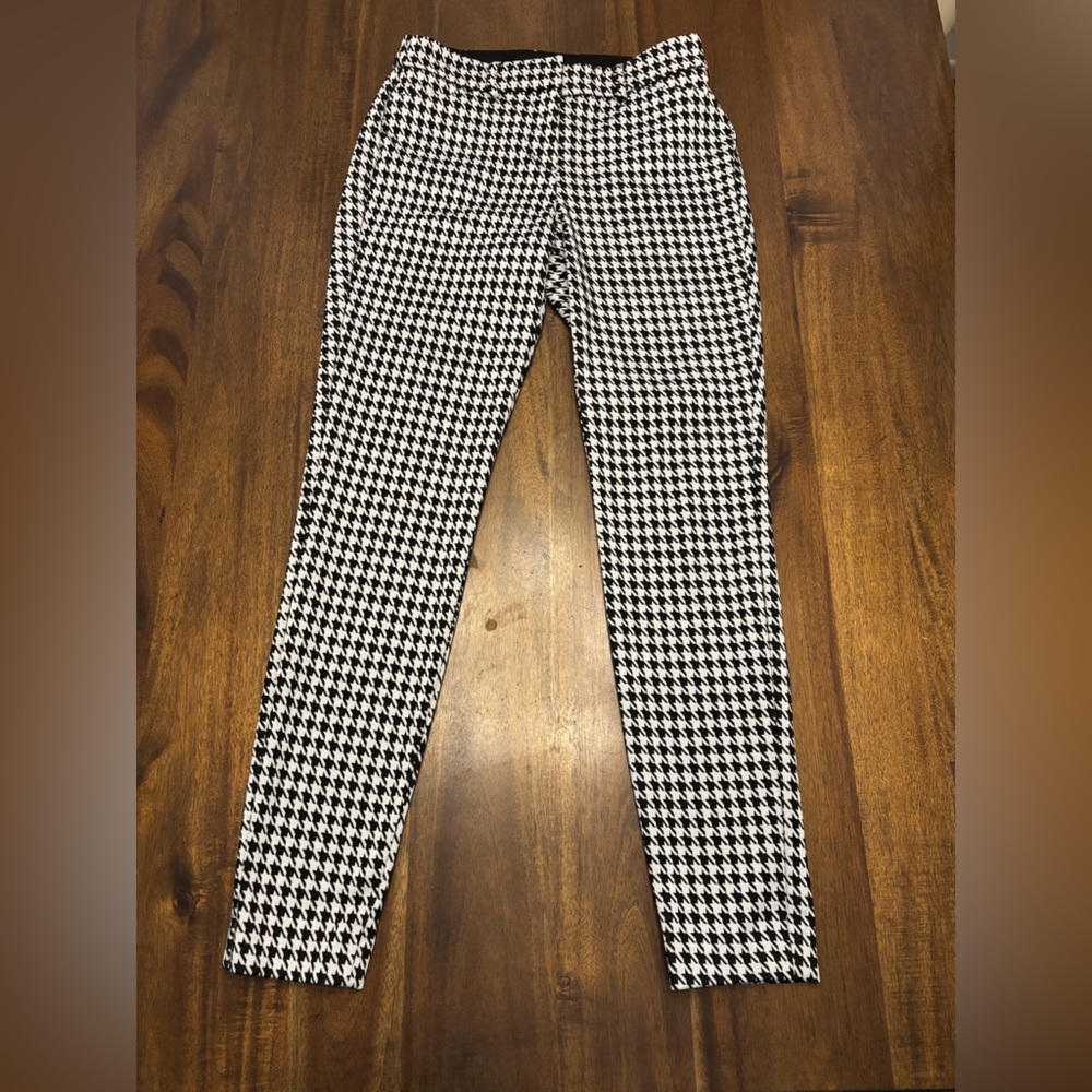 3/$12 Express Black and White Houndstooth Pants